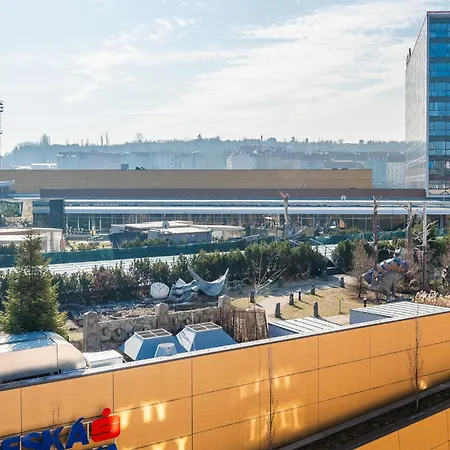 아파트 One Bedroom O2 Arena Dinopark
