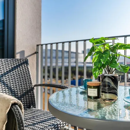 Rentero One Bedroom O2 Arena Dinopark Lägenhet Prag