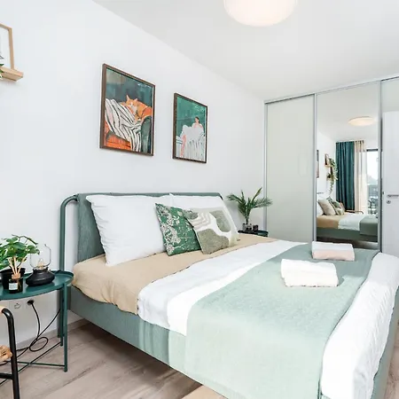 Rentero One Bedroom O2 Arena Dinopark Lägenhet *