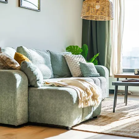 Rentero One Bedroom O2 Arena Dinopark